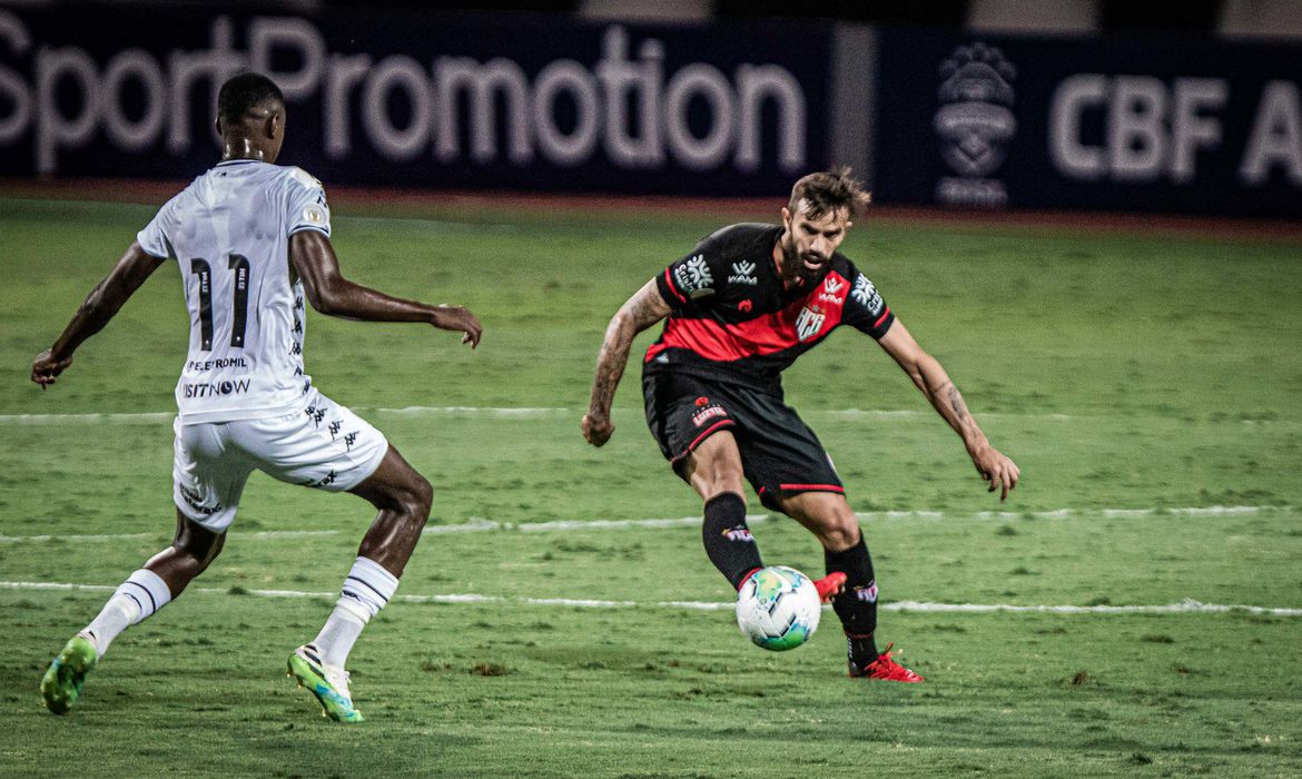 Atlético-GO e Botafogo empatam em 1 a 1 no estádio Olímpico