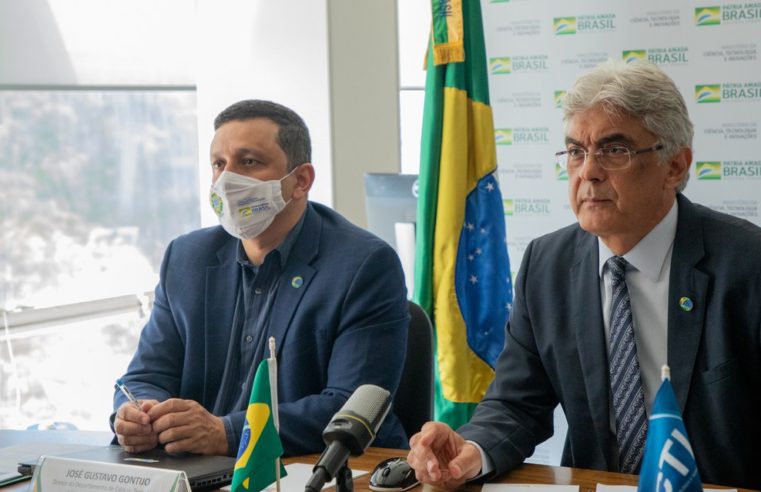 Governo busca ampliar acesso de brasileiros à transformação digital, afirma Julio Semeghini