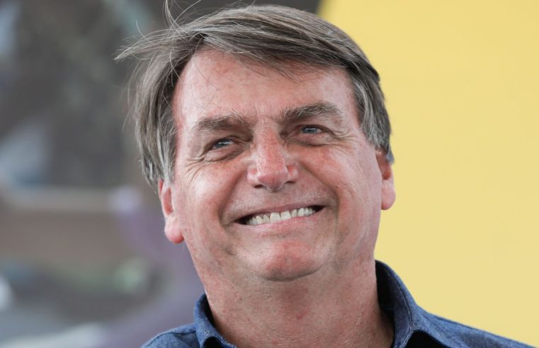 Bolsonaro recebe alta após cirurgia