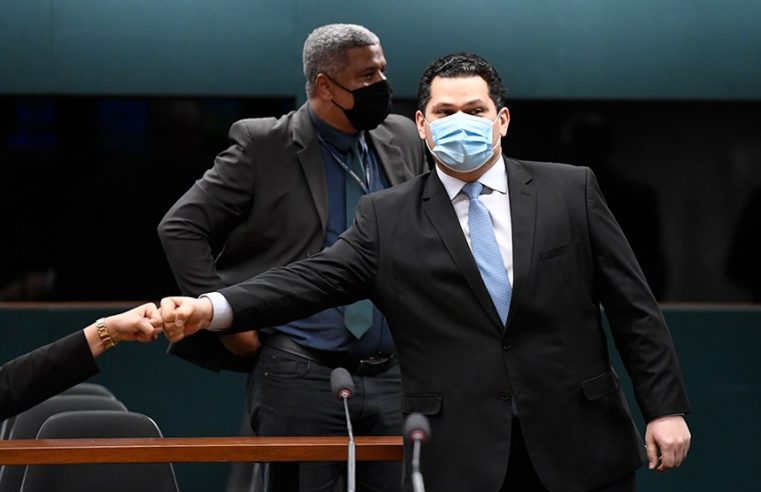 Davi adia instalação da Comissão de Orçamento ‘para evitar conflito’