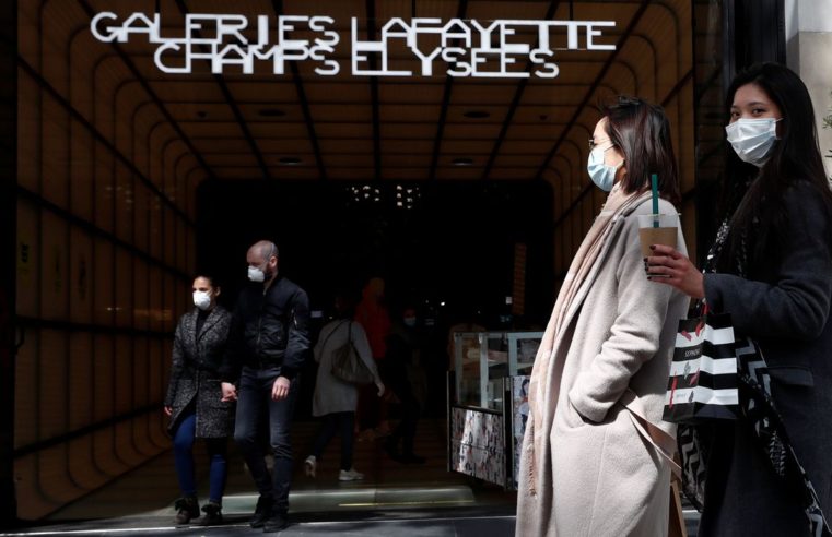 Europa retoma toques de recolher e lockdowns para conter covid-19