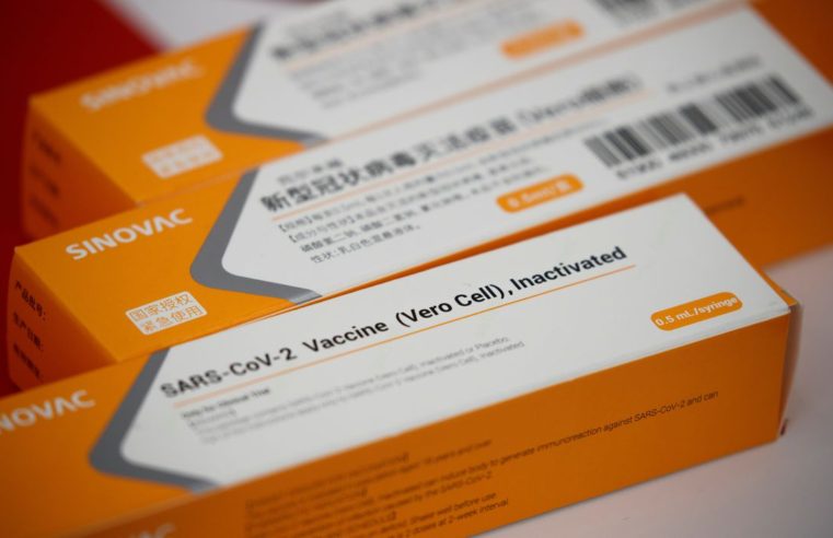 Brasil anuncia que vai comprar 46 milhões de doses da CoronaVac