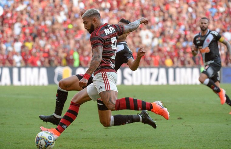 Vasco e Flamengo se enfrentam no Brasileirão