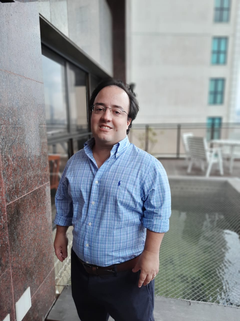 No Dia Nacional do Combate ao Preconceito às Pessoas com Nanismo, consultor financeiro fala sobre os maiores desafios enfrentados por ele no mundo corporativo