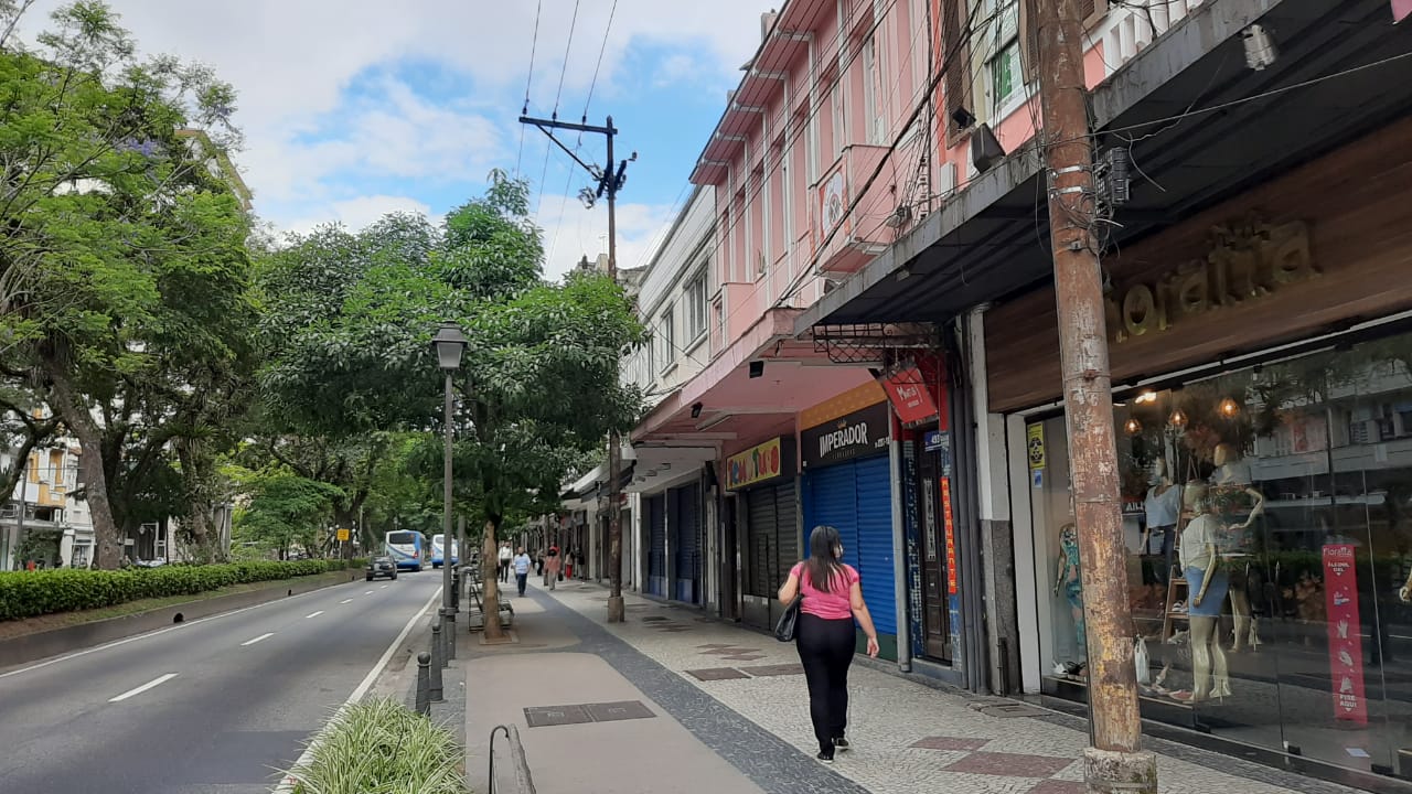Estabelecimentos ficam fechados no Dia do Comerciário