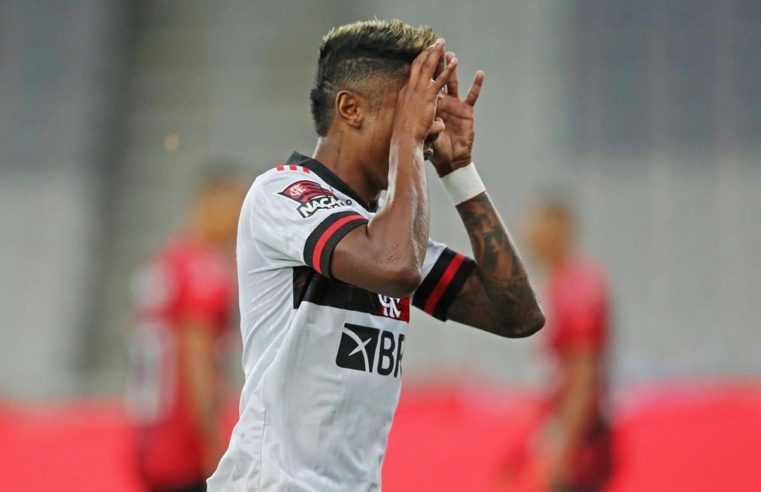 Flamengo vence com gol de Bruno Henrique, o de número 50 do jogador