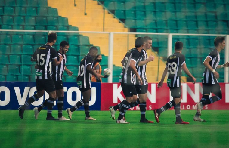 Figueirense goleia Oeste pela Série B