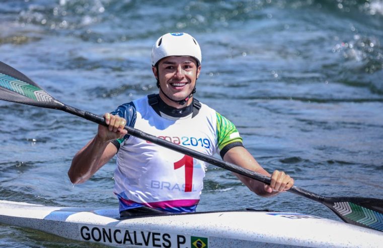 Brasileiro conquista bronze inédito na Copa do Mundo de Canoagem