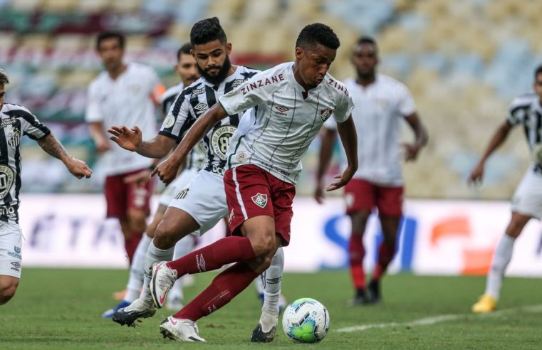 Fluminense vence Santos e assume quarta posição do Brasileiro