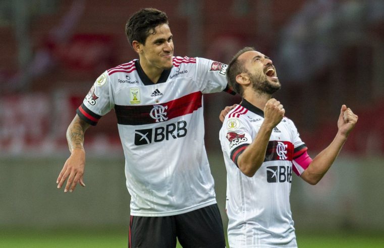 Nos acréscimos, Flamengo empata com Internacional no Beira-Rio