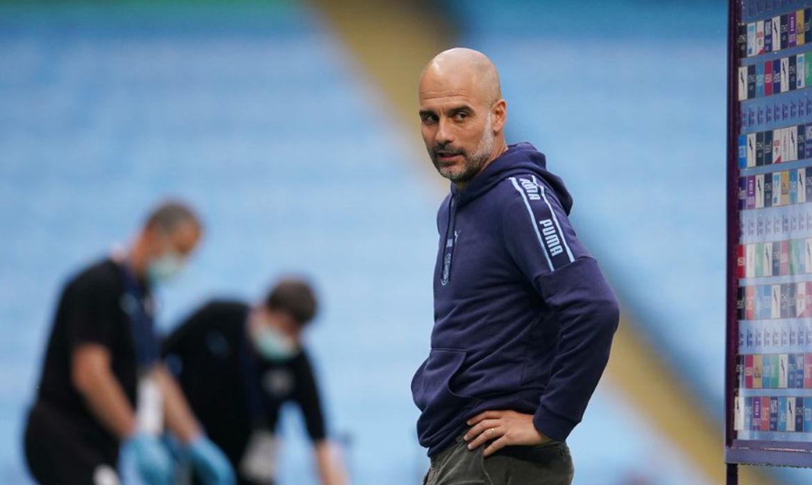 Guardiola assume culpa por dificuldades do City na Liga dos Campeões