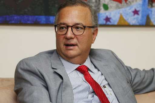 “Municípios estão se recusando a testar população contra a Covid-19 com medo do impacto eleitoral”, diz secretário de Saúde da Bahia