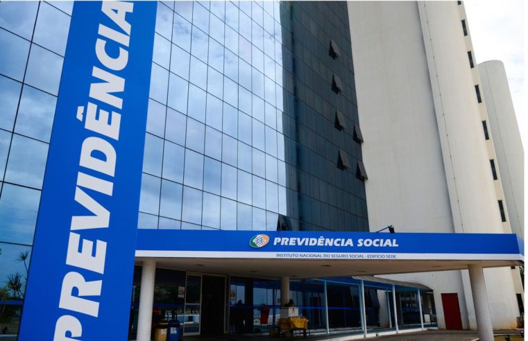 Agências do INSS não abrem na próxima segunda-feira (23)