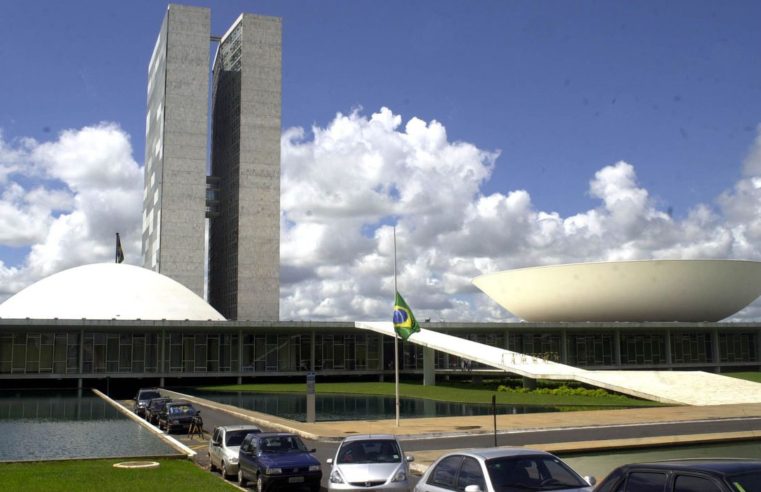Senado aprova compensação de R$ 58 bilhões aos Estados e Municípios
