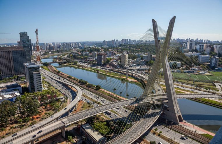 Comércio e bancos abrem normalmente em São Paulo nesta sexta-feira (20)