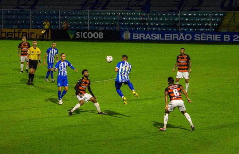 Lanterna Oeste supera Avaí na Série B