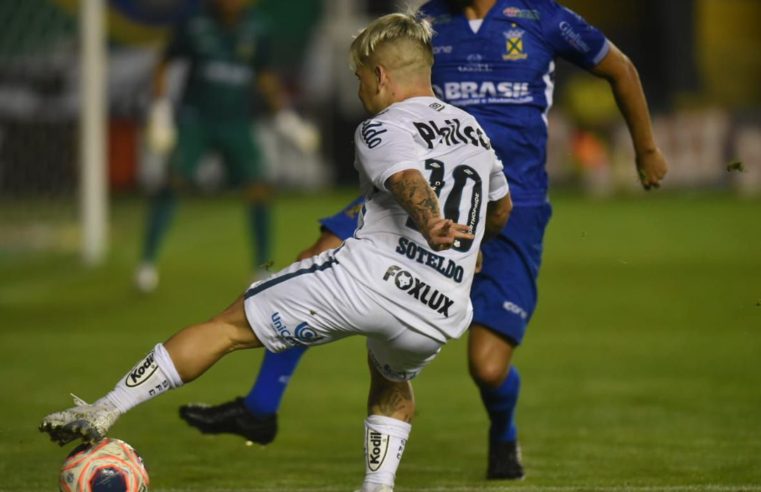 Soteldo testa positivo para covid e desfalca Santos contra Gêmio