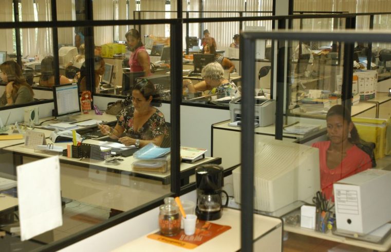 Administração direta representava 94,7% dos empregados nas prefeituras