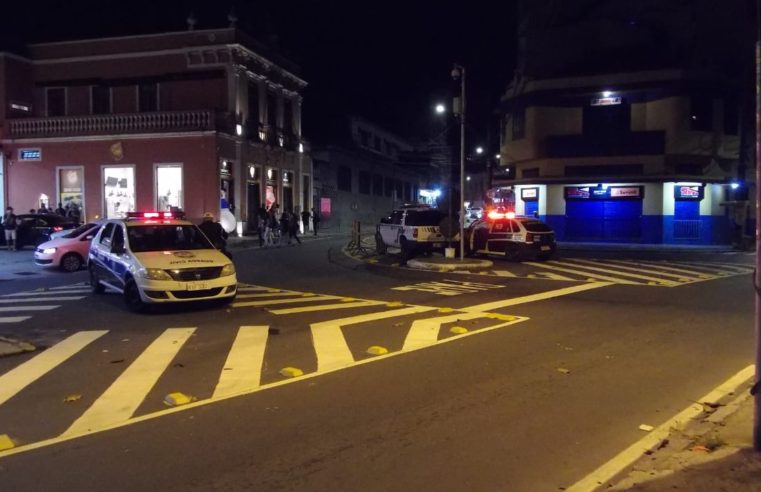 Na noite de sexta-feira (04) a prefeitura promoveu mais uma Operação – Choque de Ordem – na Rua 13 de Maio e na Praça Pasteur