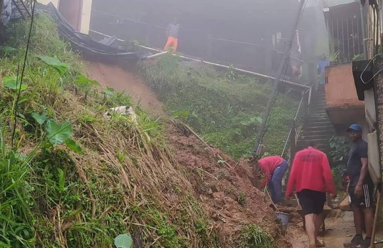 A Secretaria de Defesa Civil e Ações Voluntárias registrou até o momento 23 ocorrências devido às fortes chuvas da última quarta-feira e intermitente de hoje