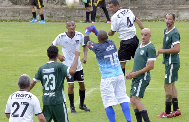 Primeiro jogo da final do Futebol Master será neste domingo (13) . Petropolitano e Internacional começam a decidir quem será o campeão da competição