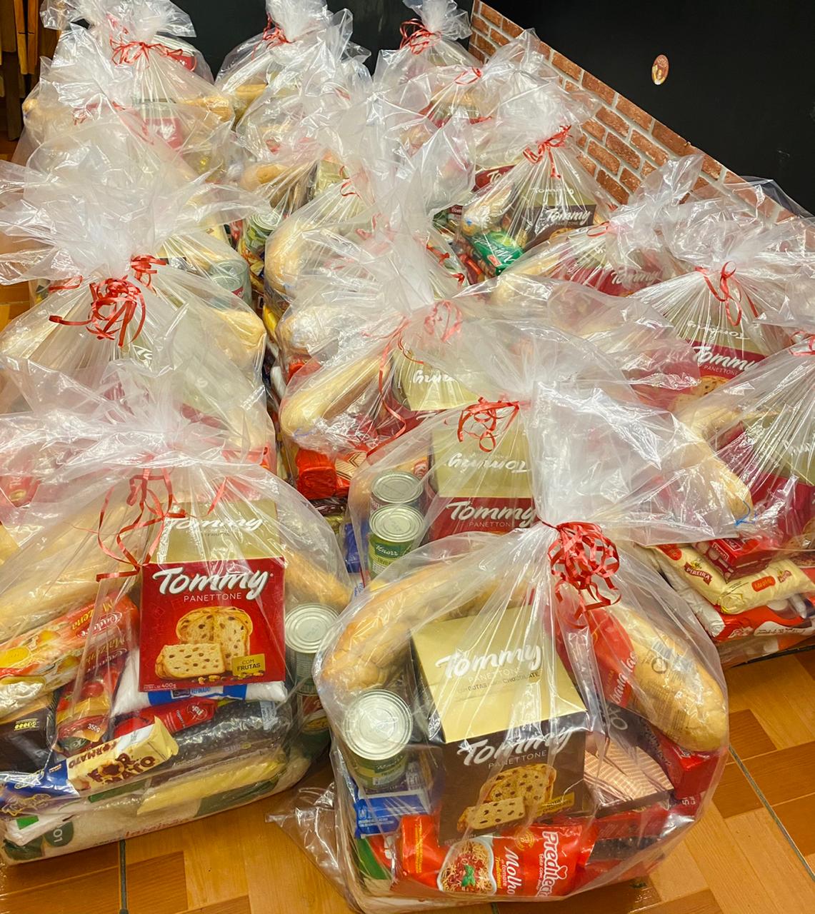 Natal Solidário: Turb Petrópolis apoia grupo de amigos em campanha de arrecadação de alimentos