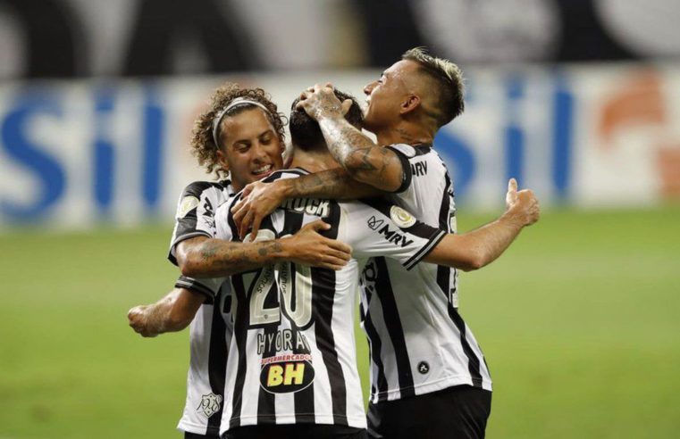 Atlético-MG empata com Internacional e fica mais longe do líder
