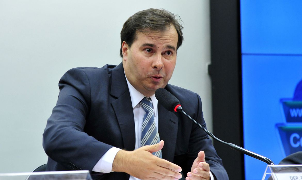 Não haverá prorrogação do “orçamento de guerra”, nem do estado de calamidade, afirma Maia