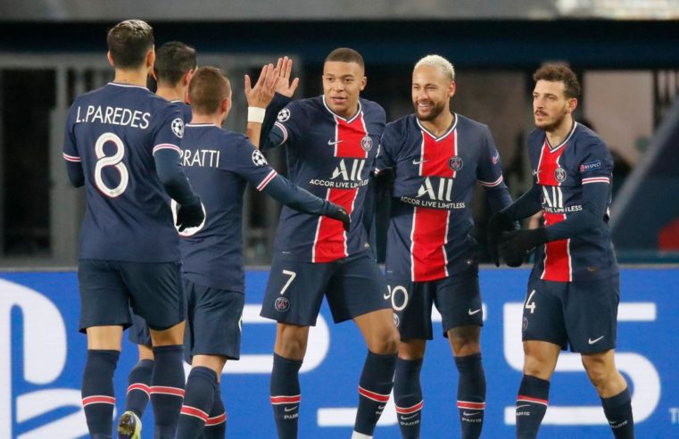 Neymar marca três vezes em goleada do PSG sobre Basaksehir por 5 x 1