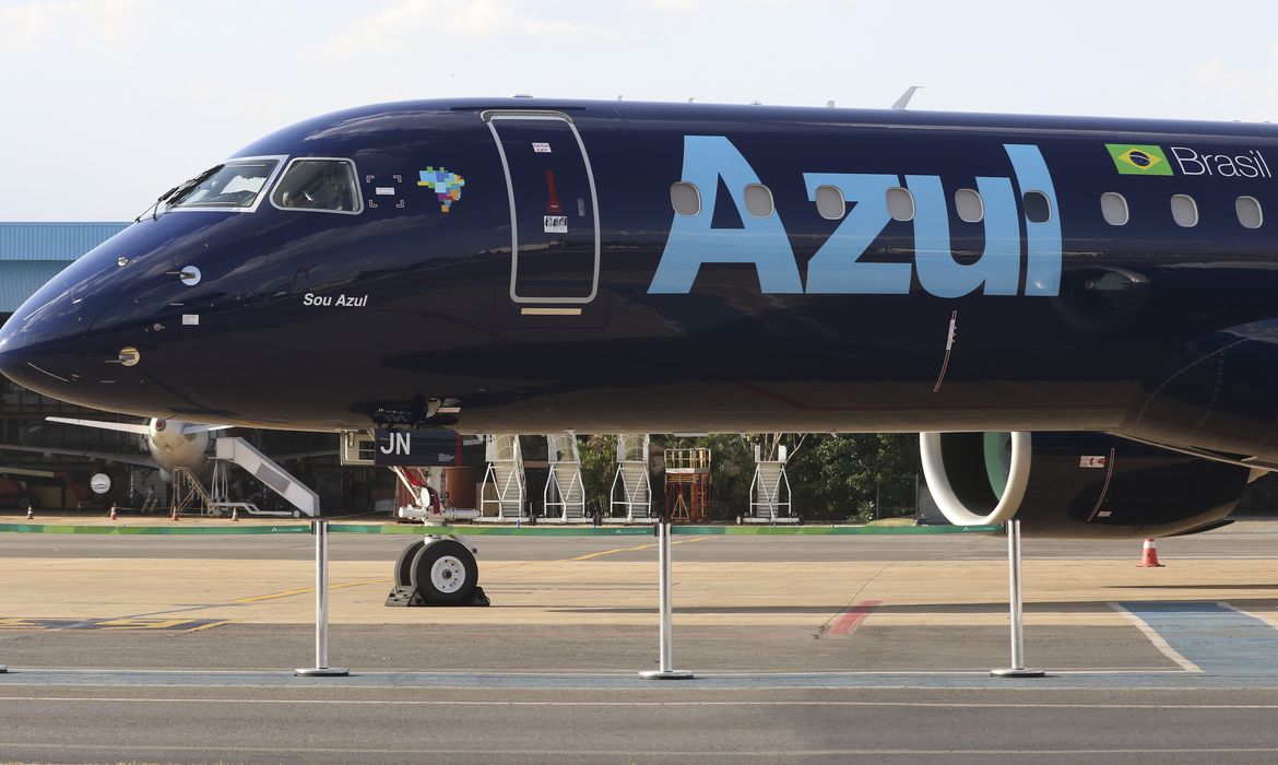 Vacina contra a Covid-19 será distribuída pela Azul Linhas Aéreas