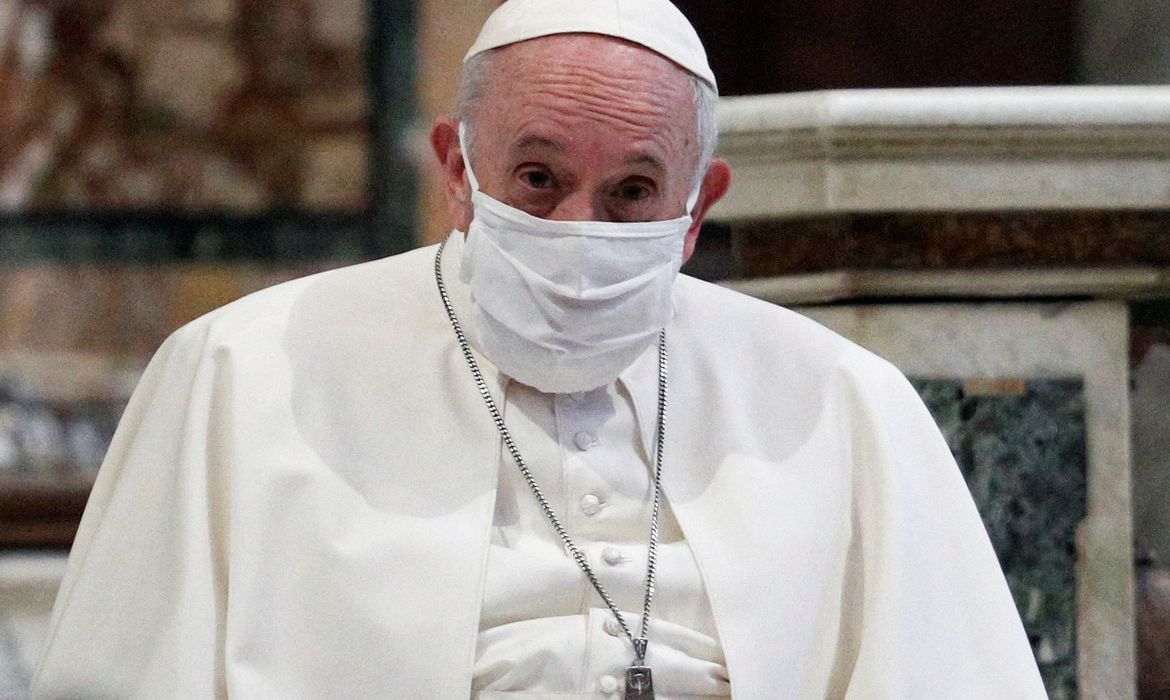 Papa Francisco diz que mundo precisa de vacina para o coração em 2021