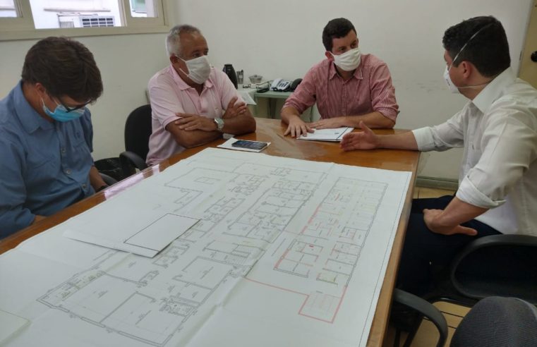 Governo interino faz visita ao HMNSE: “A prioridade é rever o quadro médico e resolver o problema da compra de material, para regularizar os estoques de medicamentos e insumos”