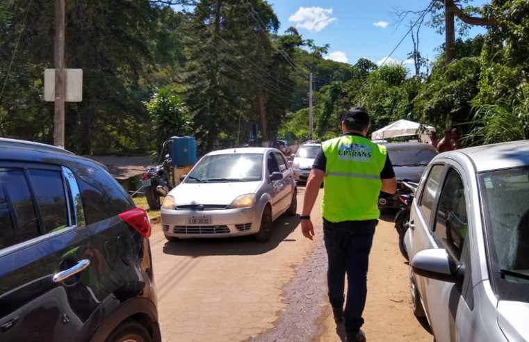 Para evitar aglomerações nas cachoeiras, de Petrópolis, Cptrans e GM realizam operações de fiscalização