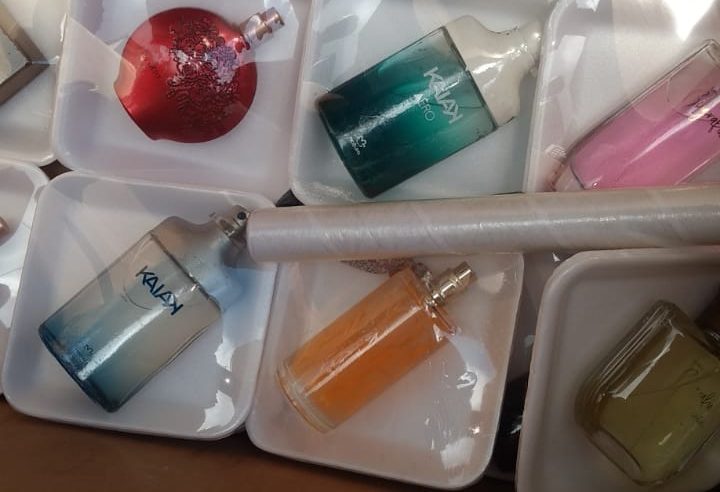 Atuação em conjunto da Fiscalização de Posturas e da Guarda Civil para coibir o comércio ilegal de ambulantes, resultou na apreensão de 99 produtos piratas, falsificados ou sem origem comprovada