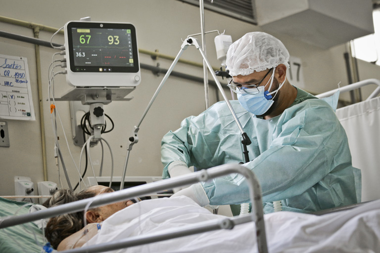 Estudo aponta sequelas cognitivas em 80% dos pacientes curados da Covid-19