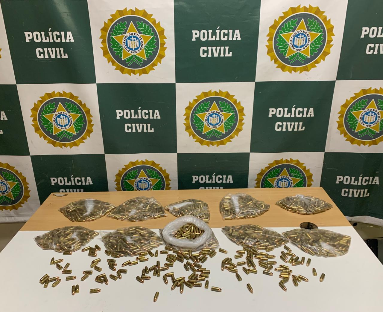 Polícia Civil apreende munições que seriam levadas para bandidos de comunidade da Zona Norte