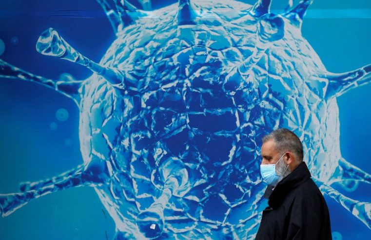 Pandemia assola Leste Europeu e deixa hospitais em apuros