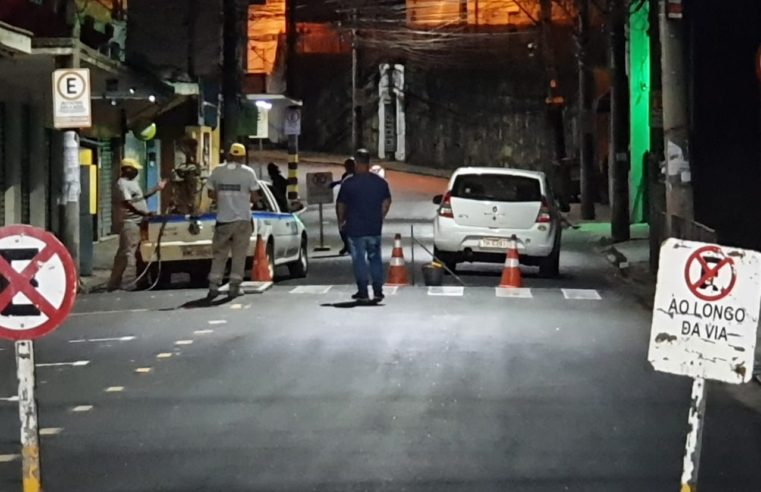 As Ruas Floriano Peixoto e Caldas Vianna voltarão a ser parcialmente fechadas na noite desta terça-feira (02), para mais uma etapa da pintura da sinalização horizontal e instalação da vertical nas duas vias