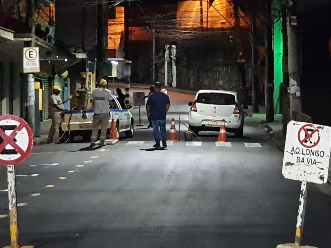 As Ruas Floriano Peixoto e Caldas Vianna voltarão a ser parcialmente fechadas na noite desta terça-feira (02), para mais uma etapa da pintura da sinalização horizontal e instalação da vertical nas duas vias