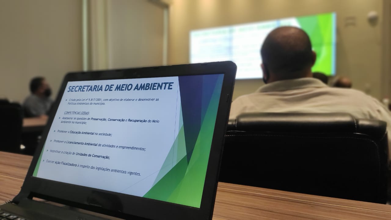 Técnicos da Secretaria de Meio Ambiente fizeram uma capacitação para os agentes regionais da prefeitura nesta quarta-feira (10)