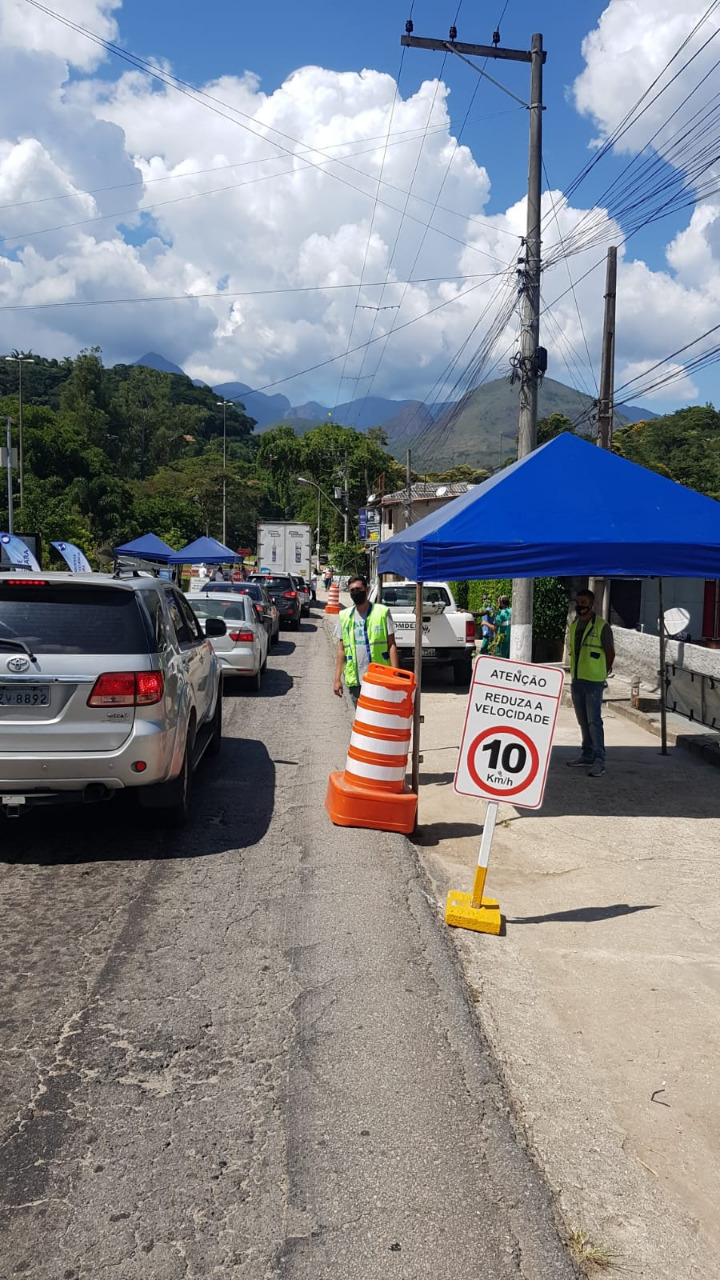 Prefeitura já proibiu a entrada de 567 veículos de outros municípios em ação para conter o avanço da covid-19 na cidade