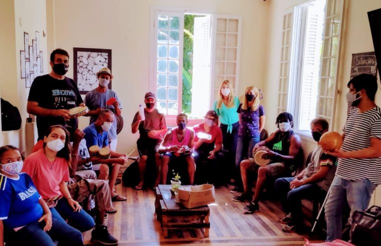 Projeto musical da Secretaria de Assistência Social ajuda pessoas em situação de rua