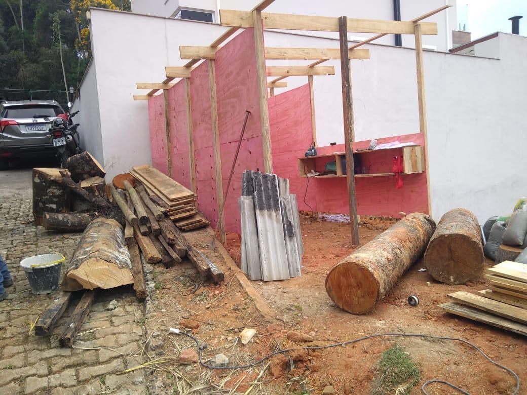 Prefeitura interdita área com movimentação de terra na Mosela