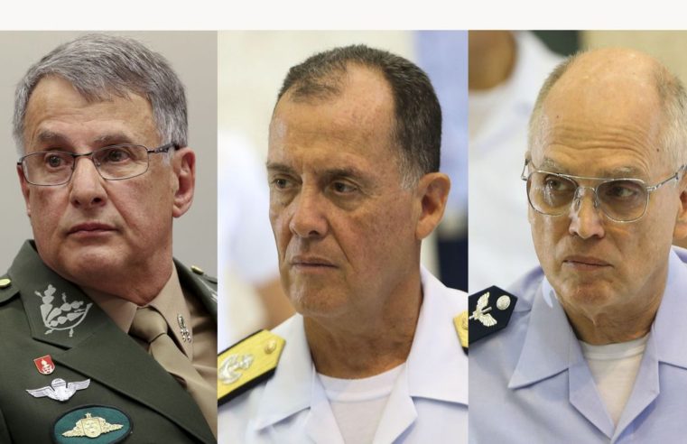 Comandantes do Exército, da Marinha e da Aeronáutica deixam cargos