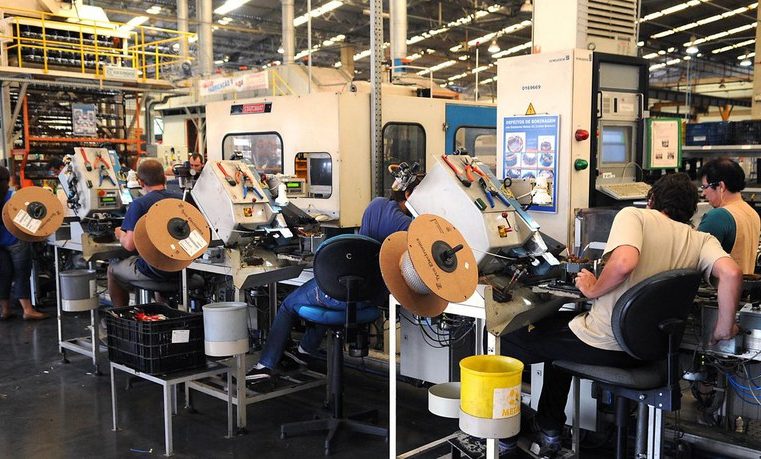 Confederação Nacional da Indústria (CNI) elencou 25 propostas que podem contribuir para a geração de riqueza, renda e emprego, além de aumentar a competitividade no setor