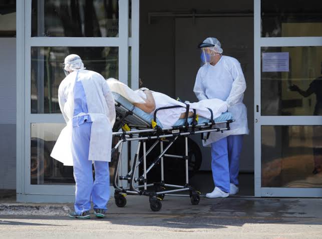 Mais duas mortes, por Covid-19, são registradas em Petrópolis, e ocupação de leitos aumenta. Com estes novos óbitos, já são 586