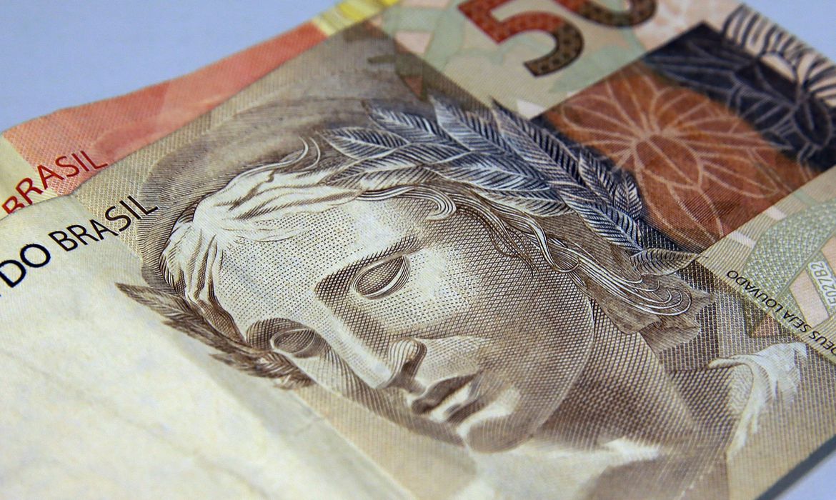 Procura das empresas por crédito cresce 12,7% em fevereiro