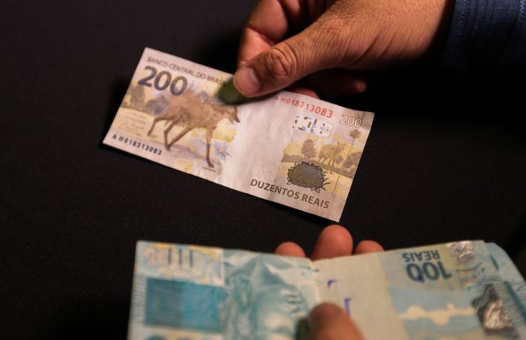Déficit primário em fevereiro cai em relação ao do ano passado