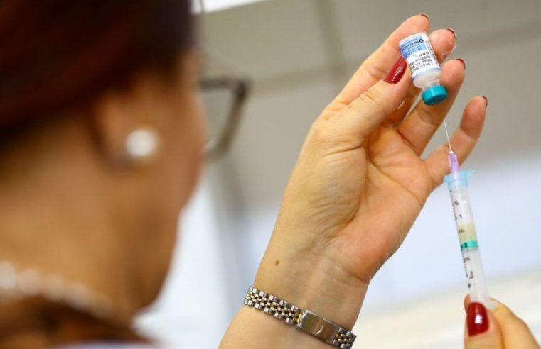 Punição trabalhista a funcionário que recusa vacina é discutida