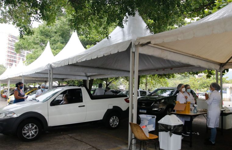 Após idosos, cidade do Rio vai vacinar pessoas com comorbidades